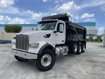 Commercial dump truck